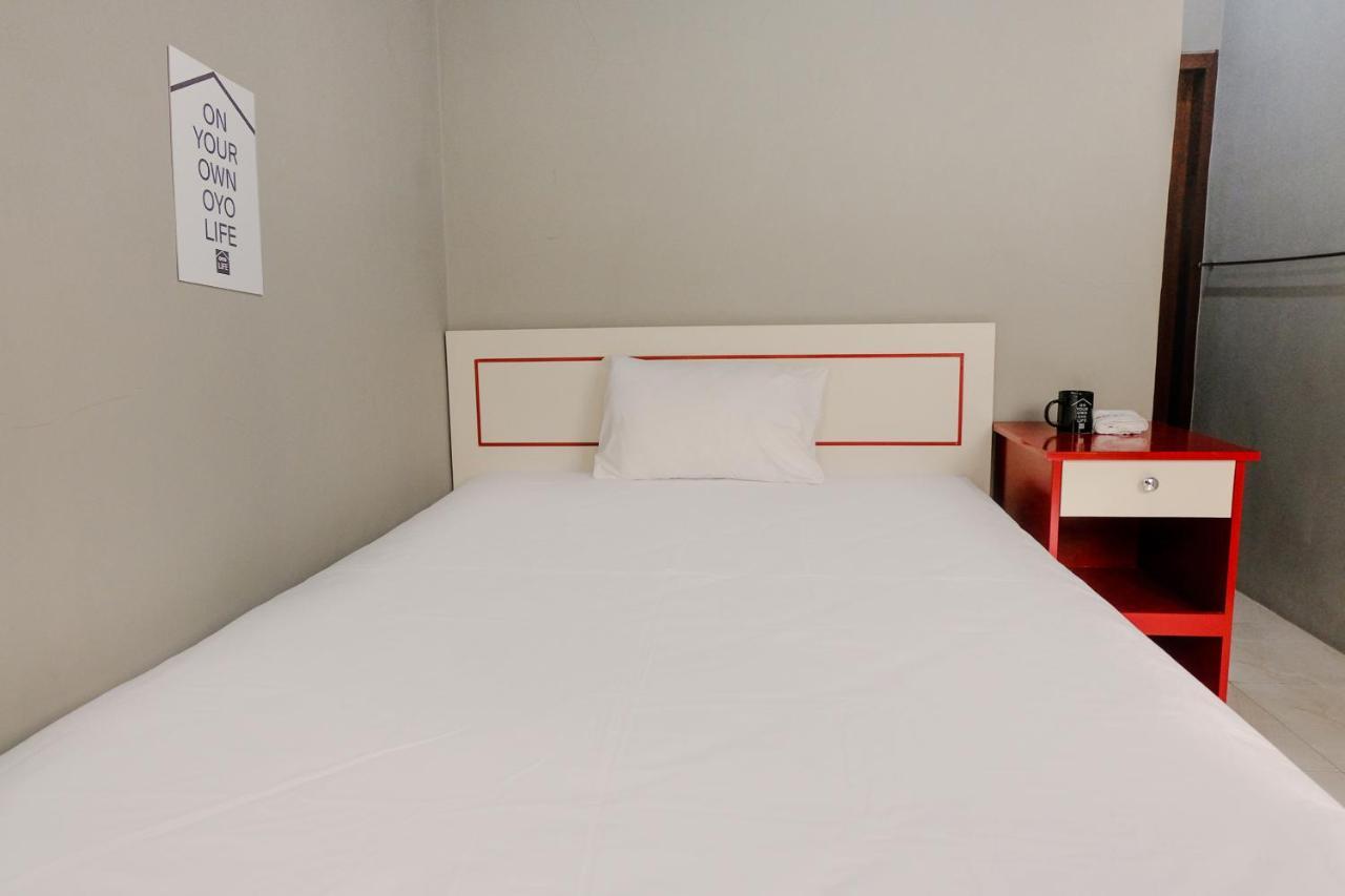 Zulfina Homestay Syariah Mitra Reddoorz บันยูวังงี ภายนอก รูปภาพ